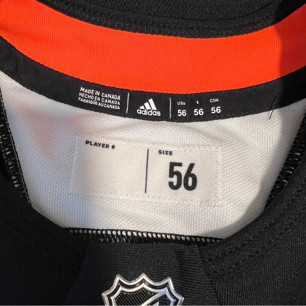 Adidas NHL Detroit Red Wings black jersey - Picture 5 of 7